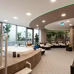 Western Am Europaplatz 4*