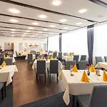 Szálloda Western Am Europaplatz 4*