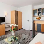 Western Am Europaplatz 4*