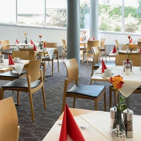 Western Am Europaplatz Hotell 4*