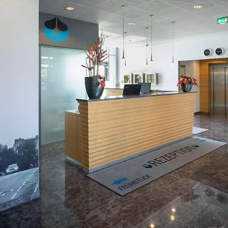 بيست ويسترن ام أوروبابلاتز