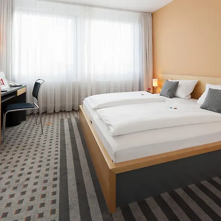 Western Am Europaplatz Hotell 4*