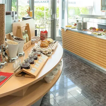 بيست ويسترن ام أوروبابلاتز