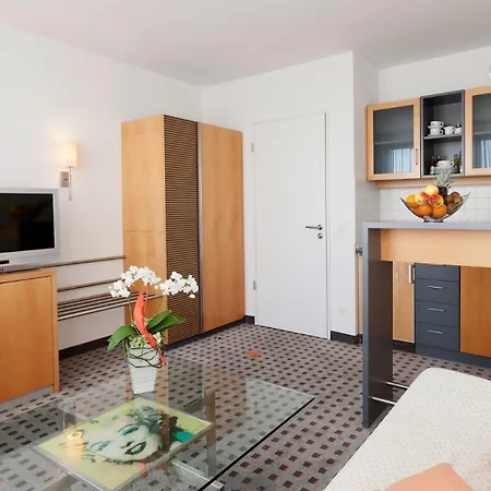 بيست ويسترن ام أوروبابلاتز 4*