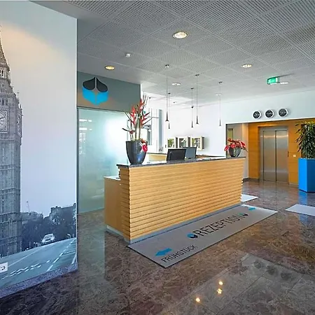 Western Am Europaplatz Hotel 4*