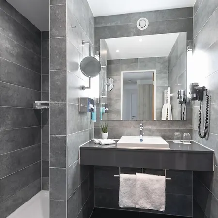 Western Am Europaplatz Hotel 4*