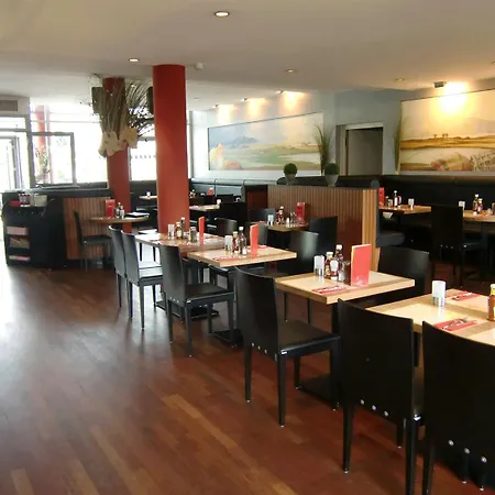 بيست ويسترن ام أوروبابلاتز