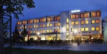 Western Am Europaplatz 4*